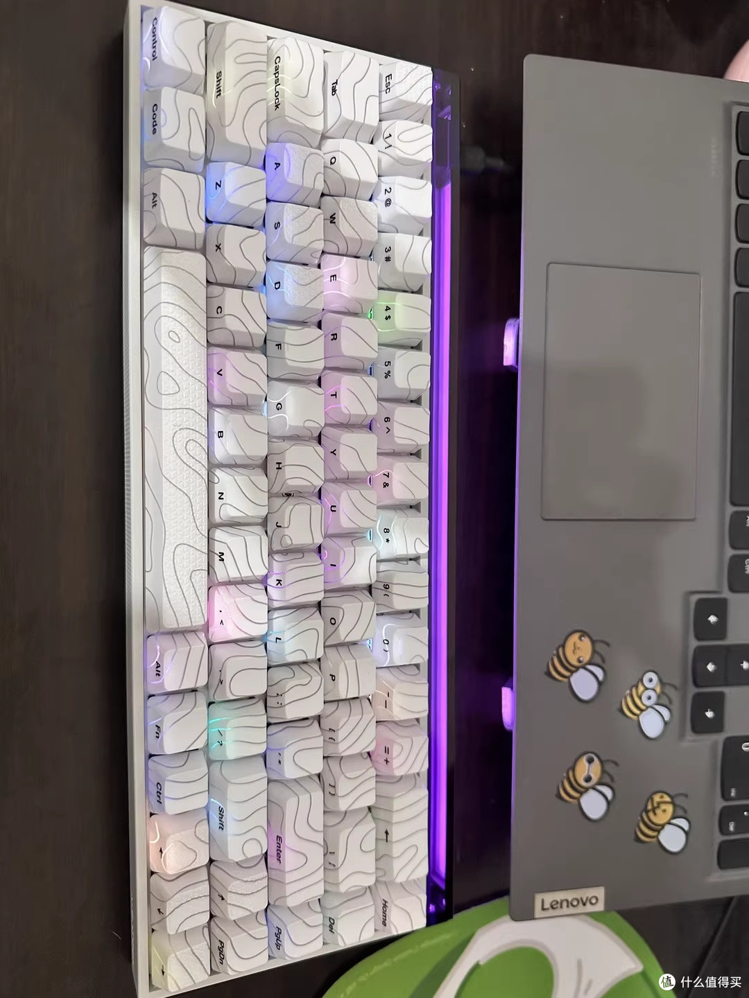 小蜜蜂MADE68PRO+磁轴上手:急停跟手灯箱真香