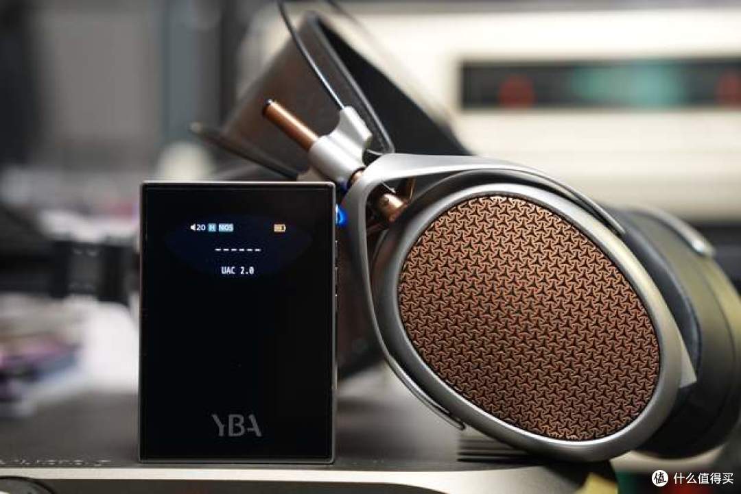 掌心台机:首发评测YBA VIBE P1,一台不像便携的便携解码耳放