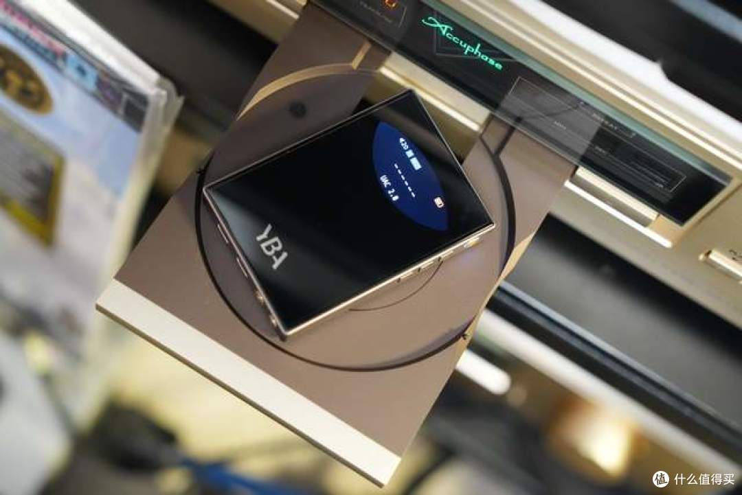 掌心台机:首发评测YBA VIBE P1,一台不像便携的便携解码耳放