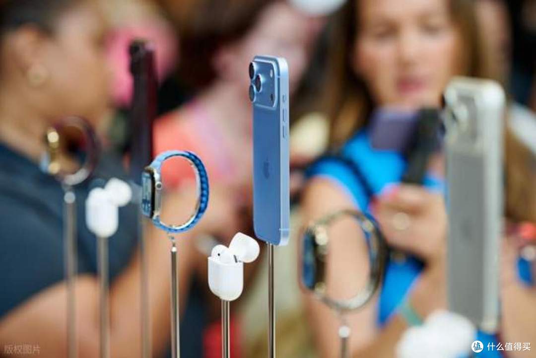 成交额翻倍!iPhone18 Pro首销卖爆,网友:嘴上吐槽,下单坚定