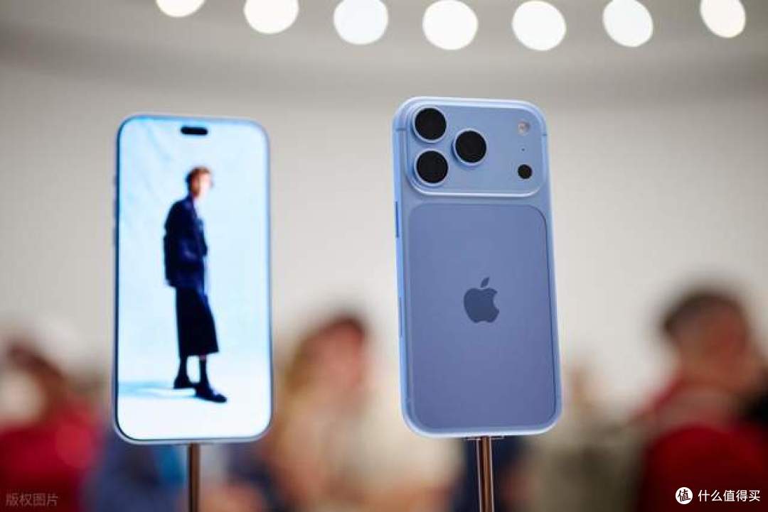 成交额翻倍!iPhone18 Pro首销卖爆,网友:嘴上吐槽,下单坚定