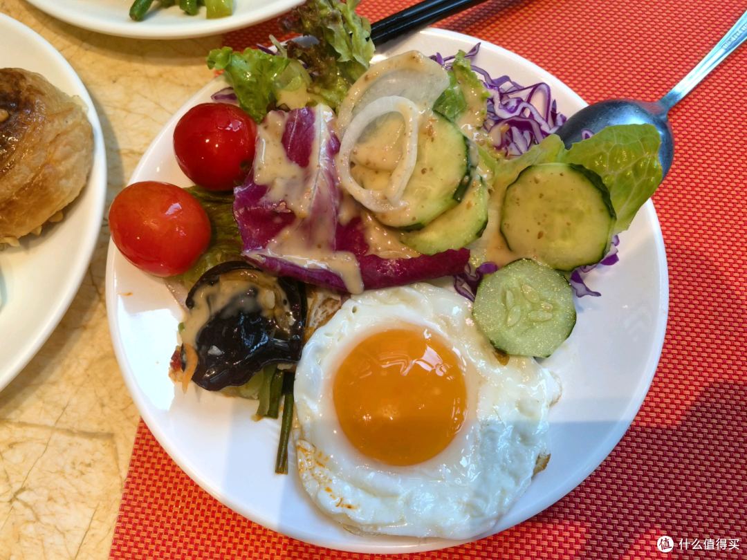 早餐 煎蛋+蔬菜