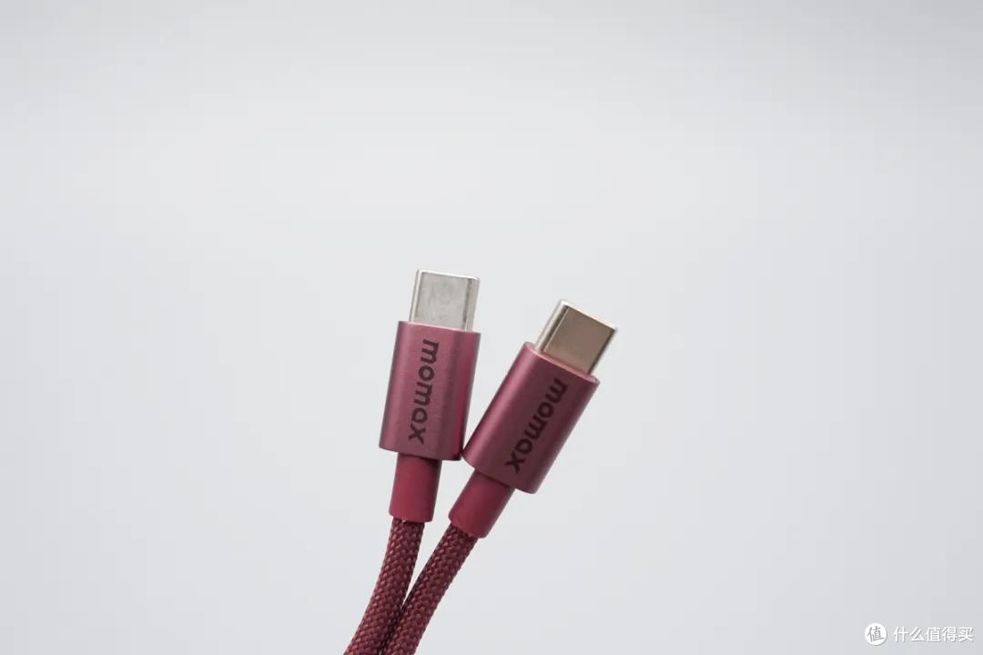 适配新iPhone配色!MOMAX Q.Pass X超薄金属磁吸移动电源评测