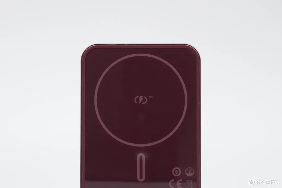 适配新iPhone配色!MOMAX Q.Pass X超薄金属磁吸移动电源评测