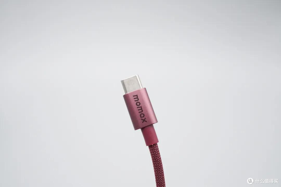 适配新iPhone配色!MOMAX Q.Pass X超薄金属磁吸移动电源评测