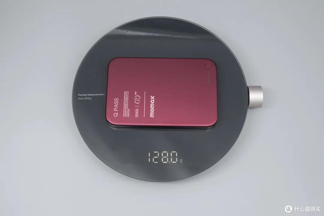 适配新iPhone配色!MOMAX Q.Pass X超薄金属磁吸移动电源评测