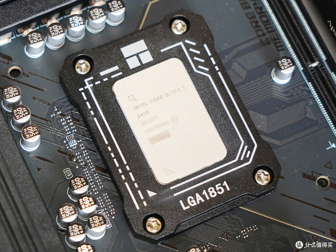 涨价时期的妥协:245k+5060Ti+双屏海景房机箱的装机方案