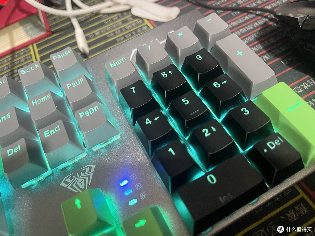 狼蛛F2068Pro百元键盘评测