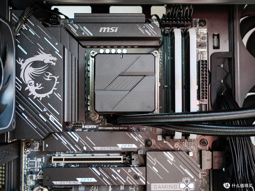 涨价时期的妥协:245k+5060Ti+双屏海景房机箱的装机方案