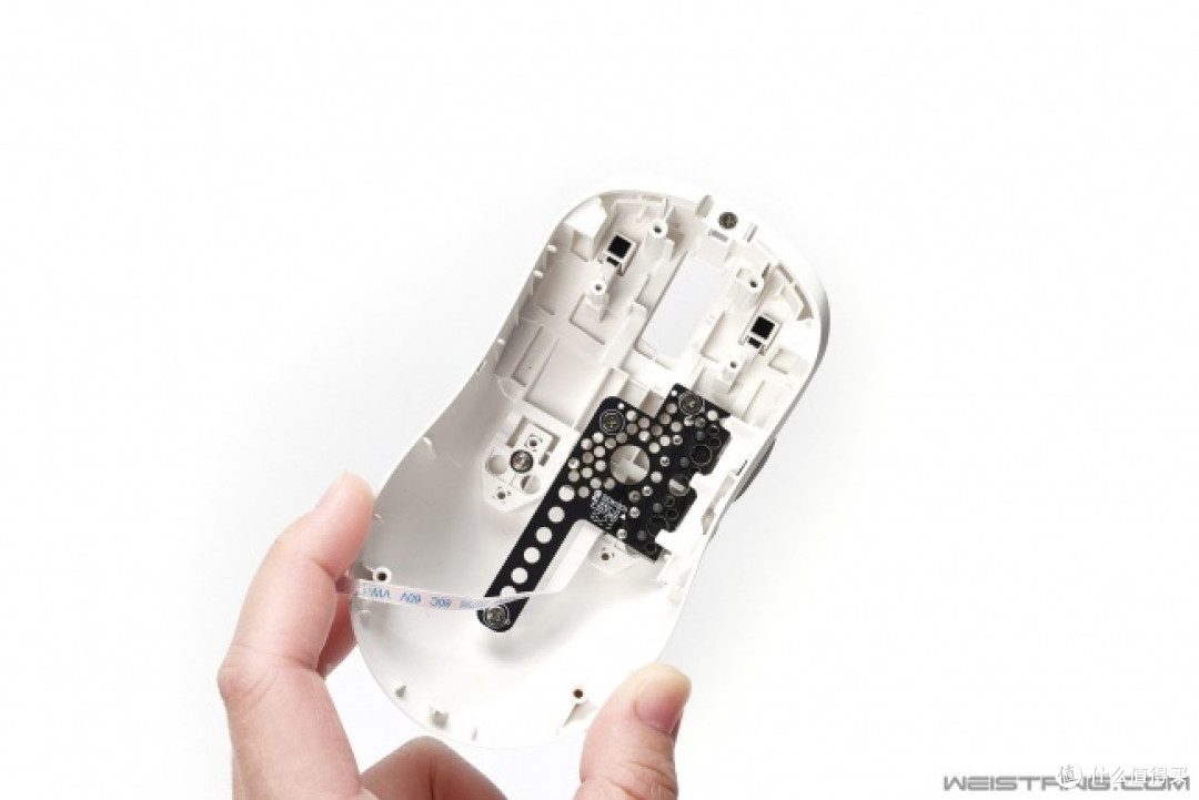 看透蜻蜓F1 Pro:传感器够用就好,模具用料才是分水岭