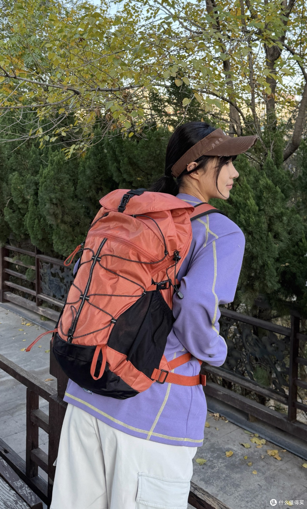 背上探路者 30L 登山包,把山川湖海装进行囊