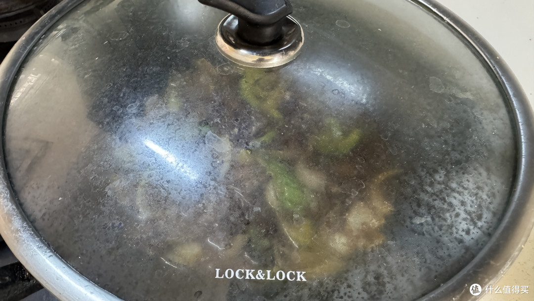中秋家宴下饭菜:豆豉鲮鱼炒苦瓜,十分钟出锅,苦瓜不苦下饭香!