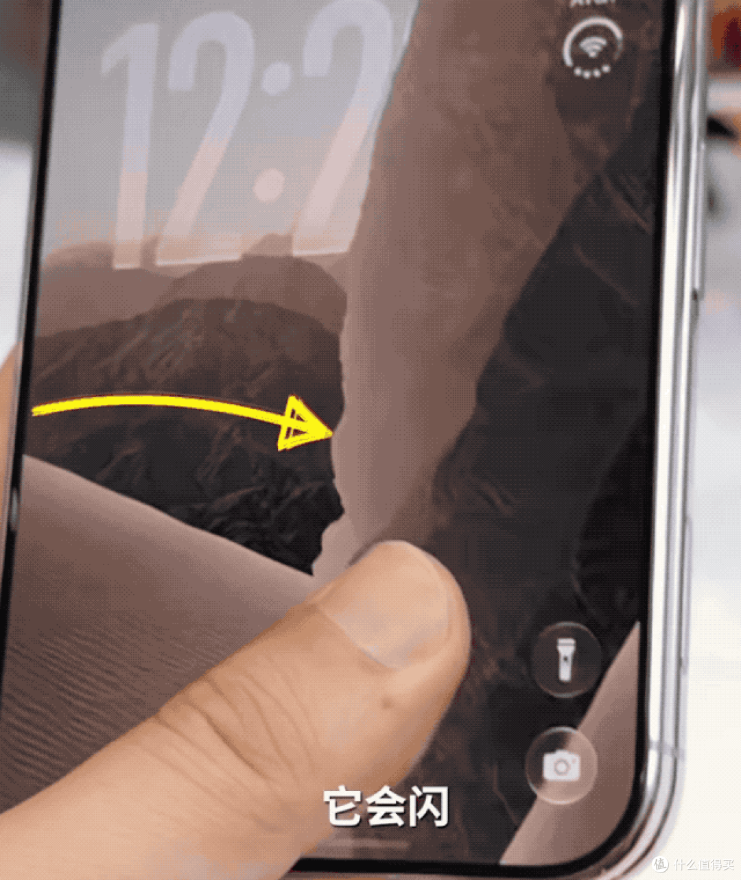 影视飓风Tim反掰iPhone Duo出现闪屏!全网骂翻了