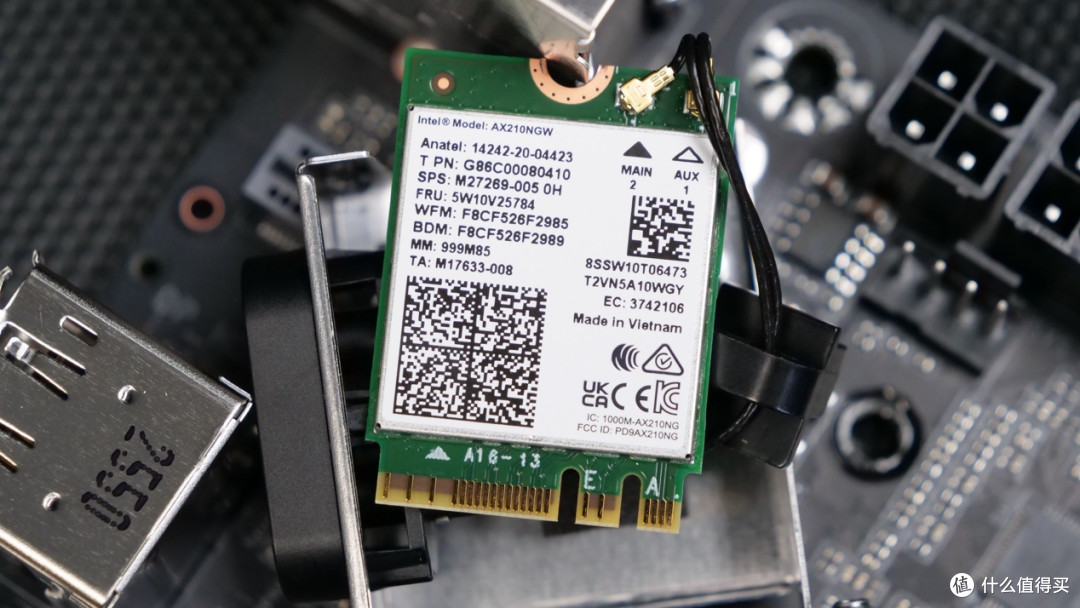 DDR4平台的高规格之选：技嘉B760M小雕GEN5主板评测