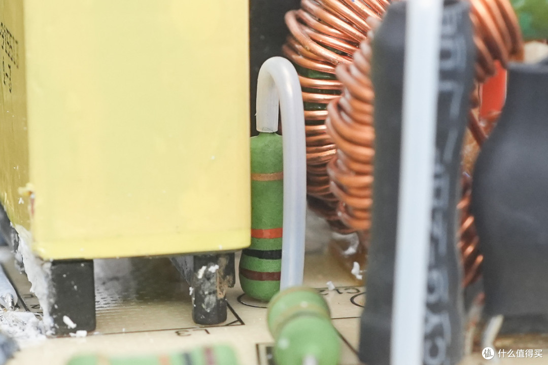 美国电源芯片大厂方案加持，康舒180W PC电源拆解