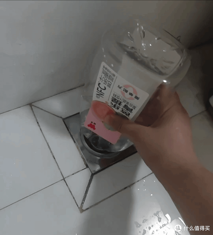 洗完澡积水很多,该怎么解决?一次性说个明白