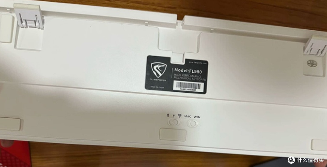 腹灵FL980:98配列兼顾数字区与桌面空间