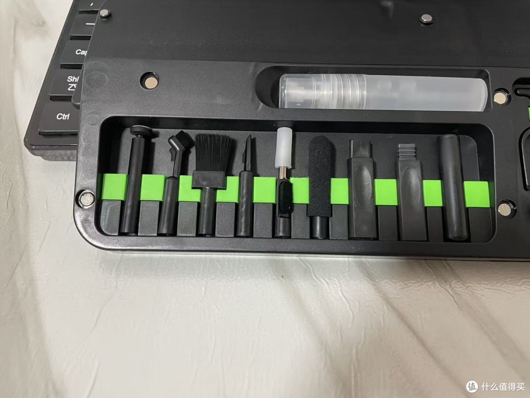 这就是我的多功能清洁套装一物多用还带收纳的键盘手托