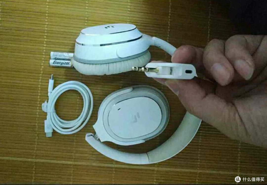 数千元的乐视降噪耳机降至186, 十年耳机库存拆封会发生什么