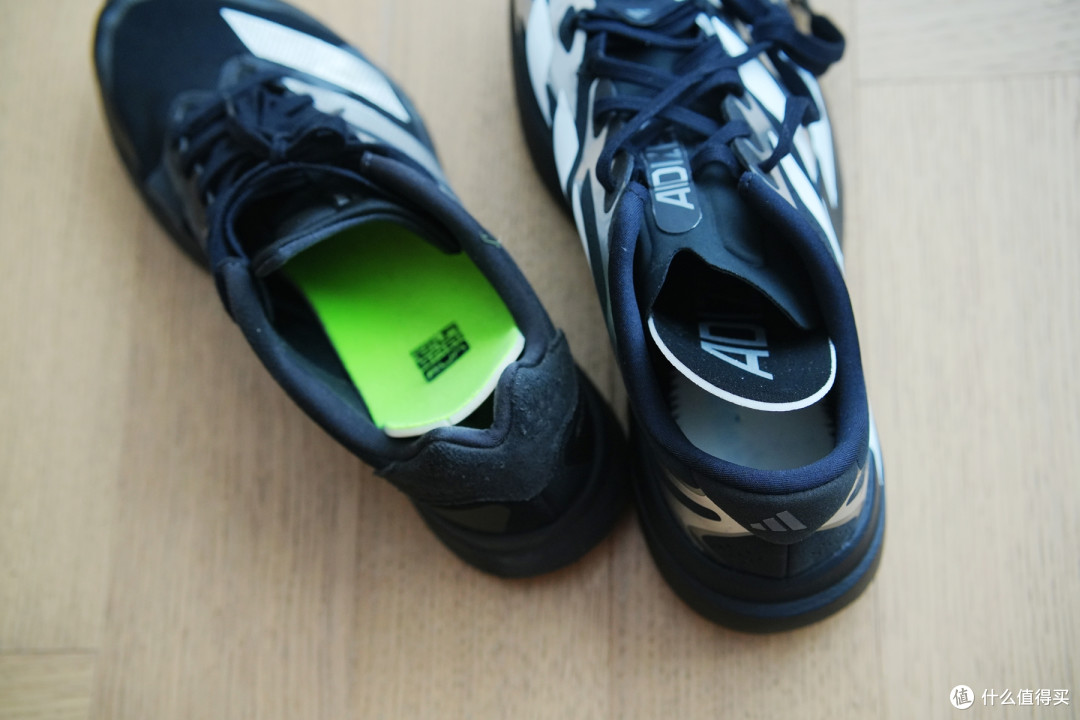 悦跑圈排第一的阿迪ADIZERO EVO跑鞋最大缺点改造,我只花了8.96元