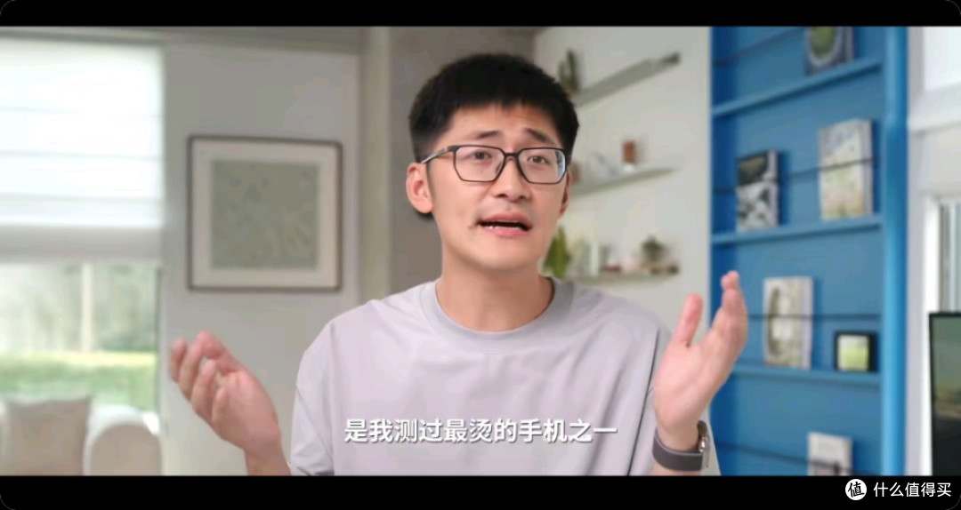 影视飓风测评:反掰闪屏,发热严重……iPhoneDuo还值得买吗?