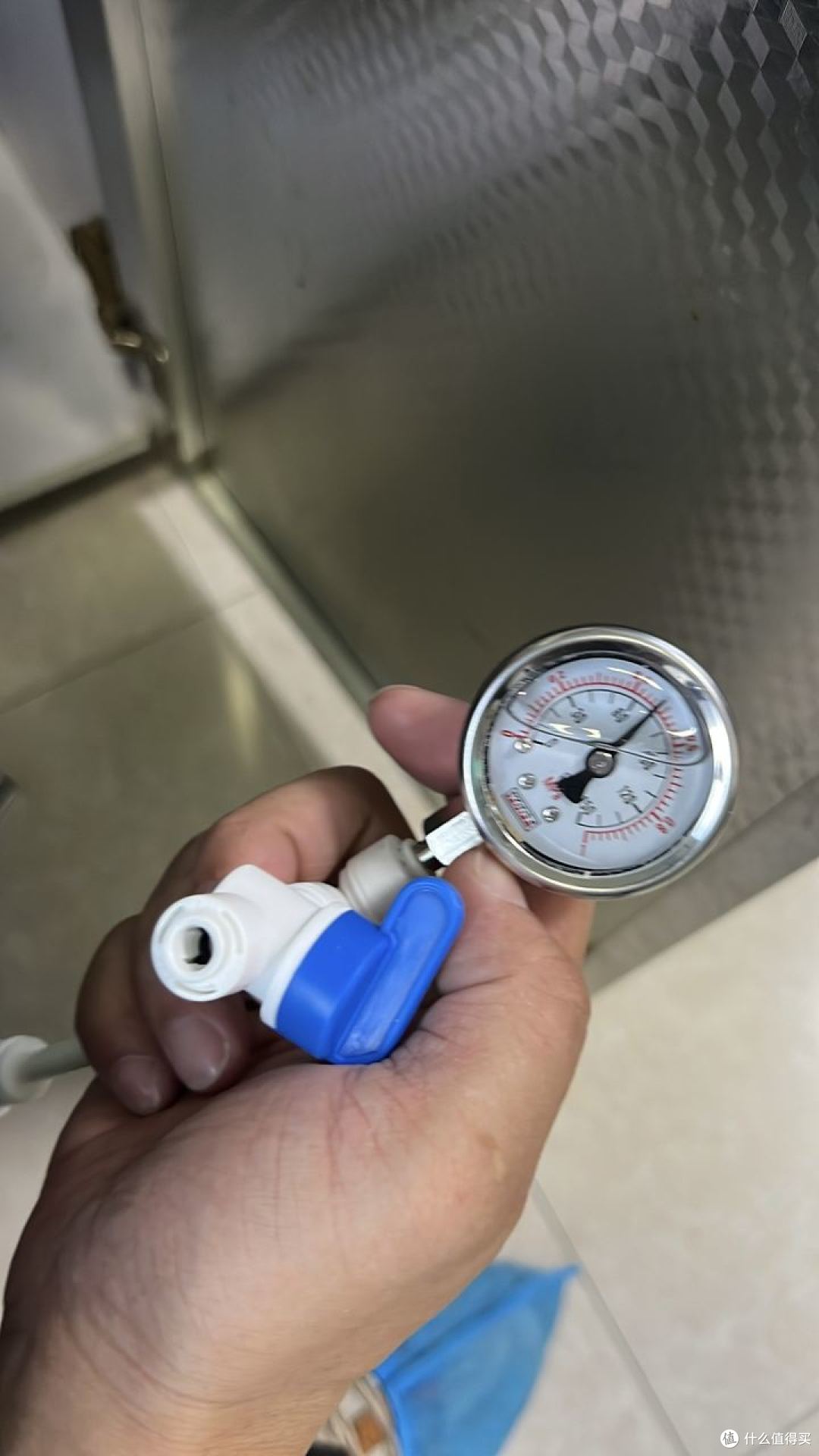 都说隔夜茶不能喝,其实真正该倒的是4样