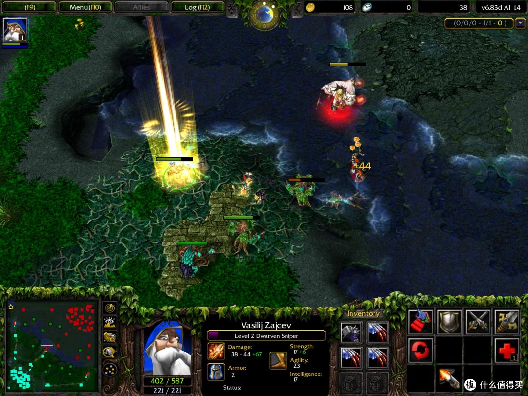 !DOTA 实机：火枪手对线 DotA 6.83d 实机截图：中路火枪手对召唤师。这条熟悉的三路地图、这熟悉的头像框，多少人的青春就在这几棵树中间。