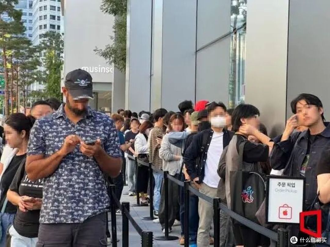 9999元的iPhone 18 Pro,为什么还能这么抢?