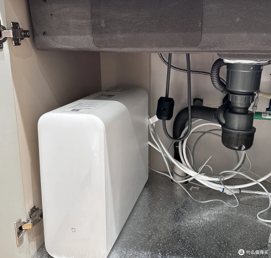 家里装修完纠结饮水方案，桶装水、净水器、袋装水到底怎么选？