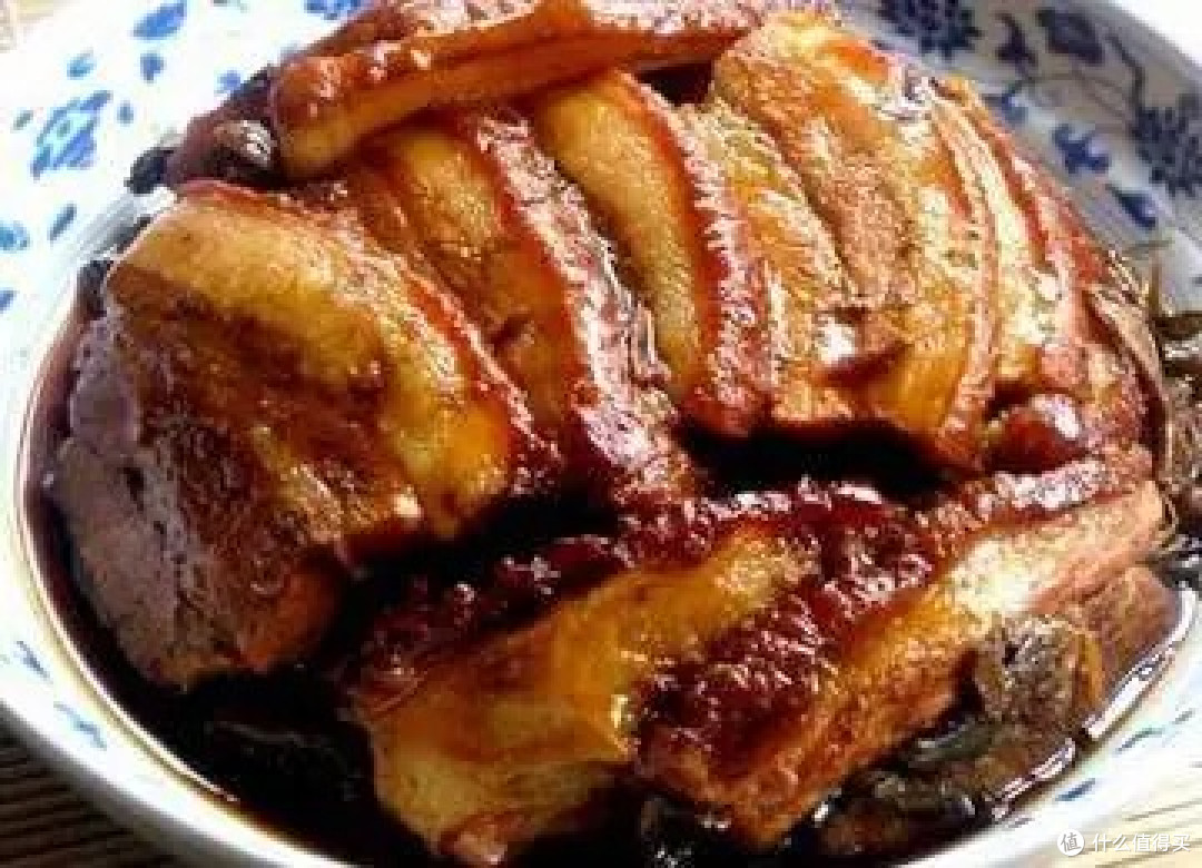 梅菜扣肉：一碗扣出来的人间烟火