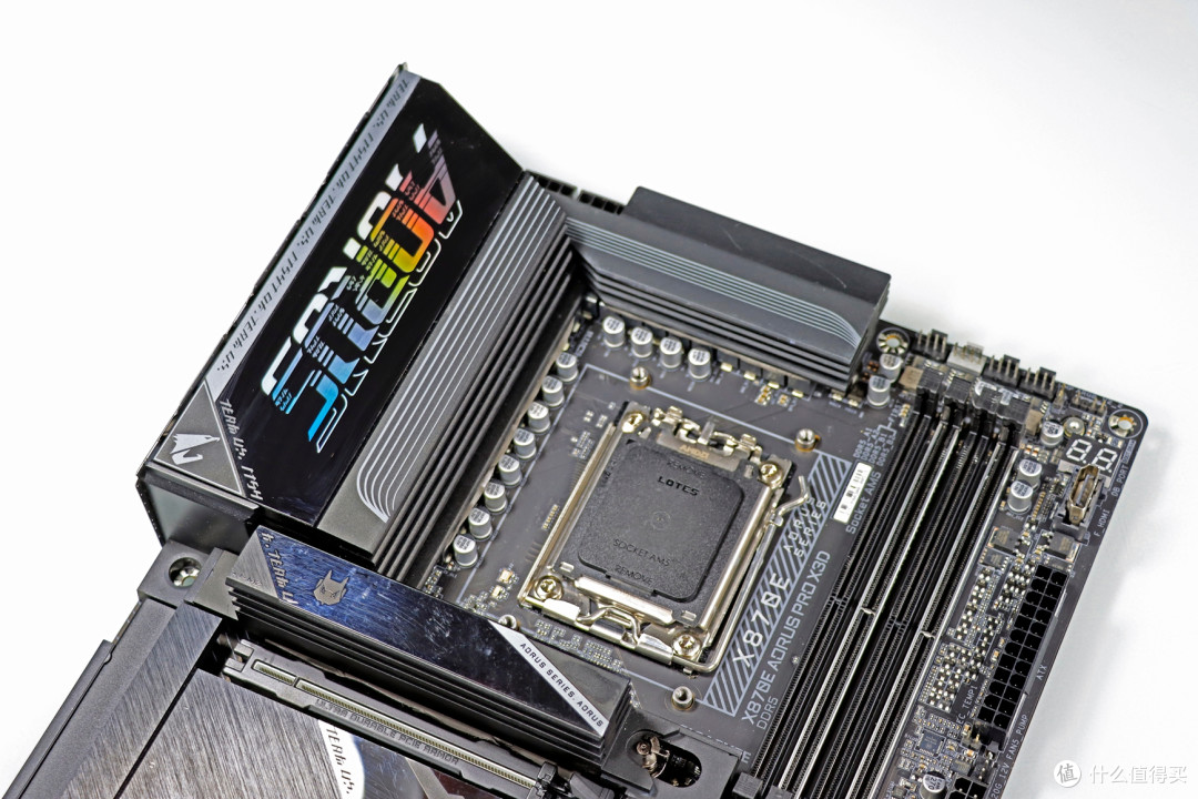 存储涨上天?别怕!用 9800X3D + 技嘉 X870E AORUS PRO X3D
