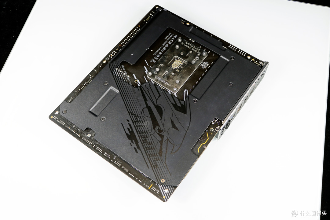 存储涨上天?别怕!用 9800X3D + 技嘉 X870E AORUS PRO X3D