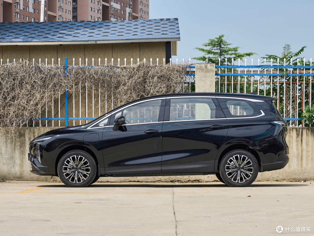 9.99万起买中大型SUV+华为乾崑ADS5,东风风行星海V6售价再创新低