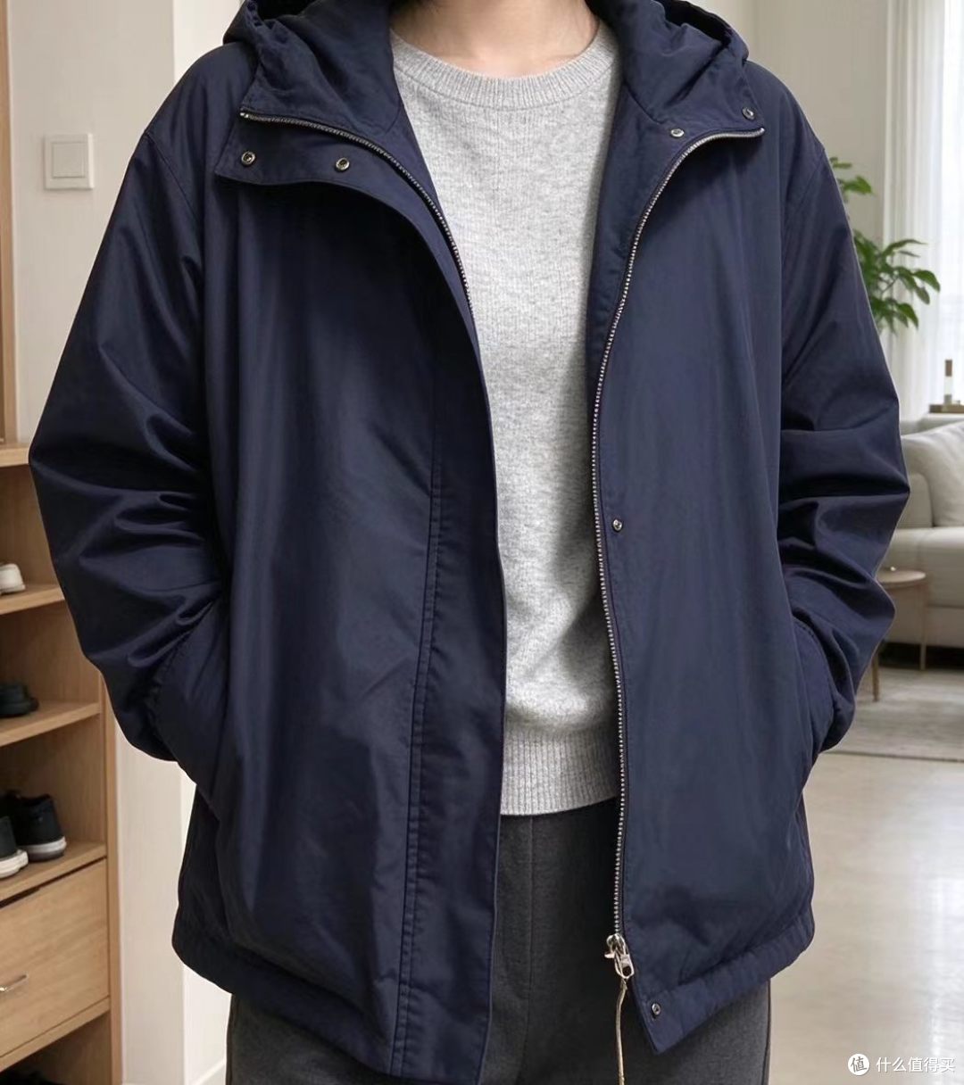 这件MUJI女式不易沾水风帽夹克BDE67C3S 短款外套但是这个老款下掉了，毫无疑问买得最成功，我妈看中了，又去咸鱼收了两套。