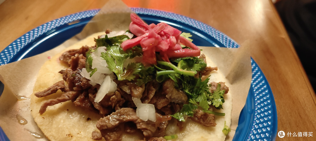下班之后老墨餐厅吃个taco，来一杯三得利招牌“万志”啤酒，爽快