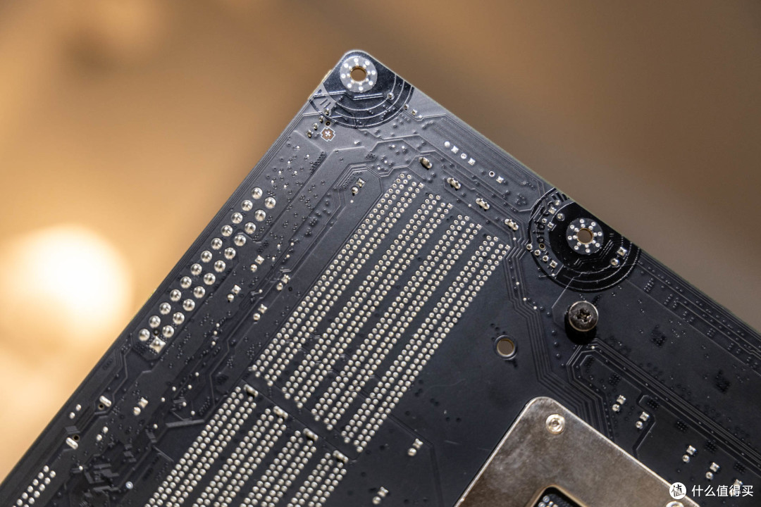 D4 MATX游戏主板再升级,微星B760M GAMING PLUS WIFI DDR4 II