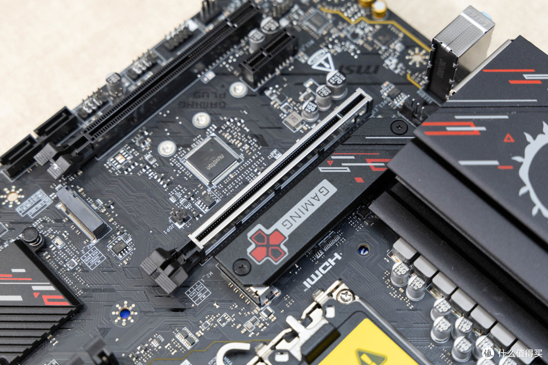 D4 MATX游戏主板再升级,微星B760M GAMING PLUS WIFI DDR4 II