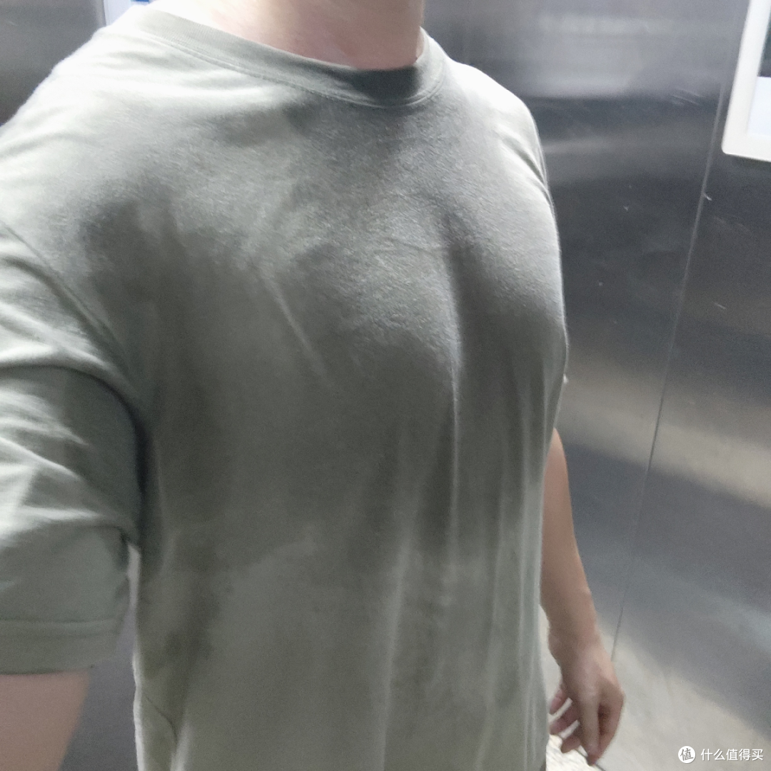 刚刚跑完5到6公里，满身大汗
