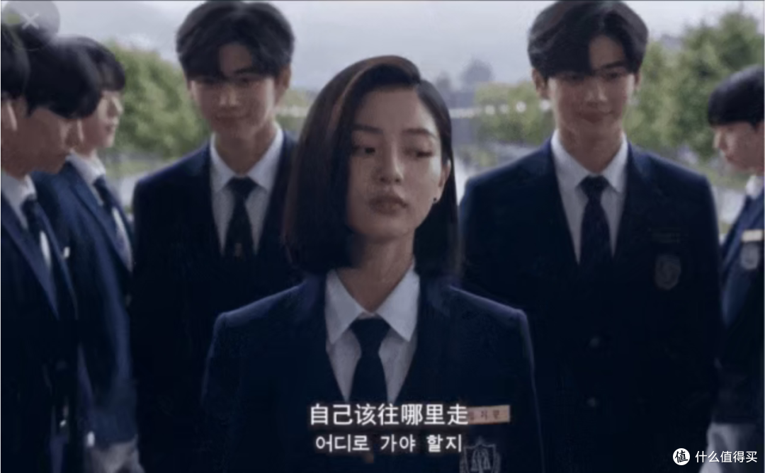两个没去过美国的00后,搓出了一部5000万点击的AI美剧