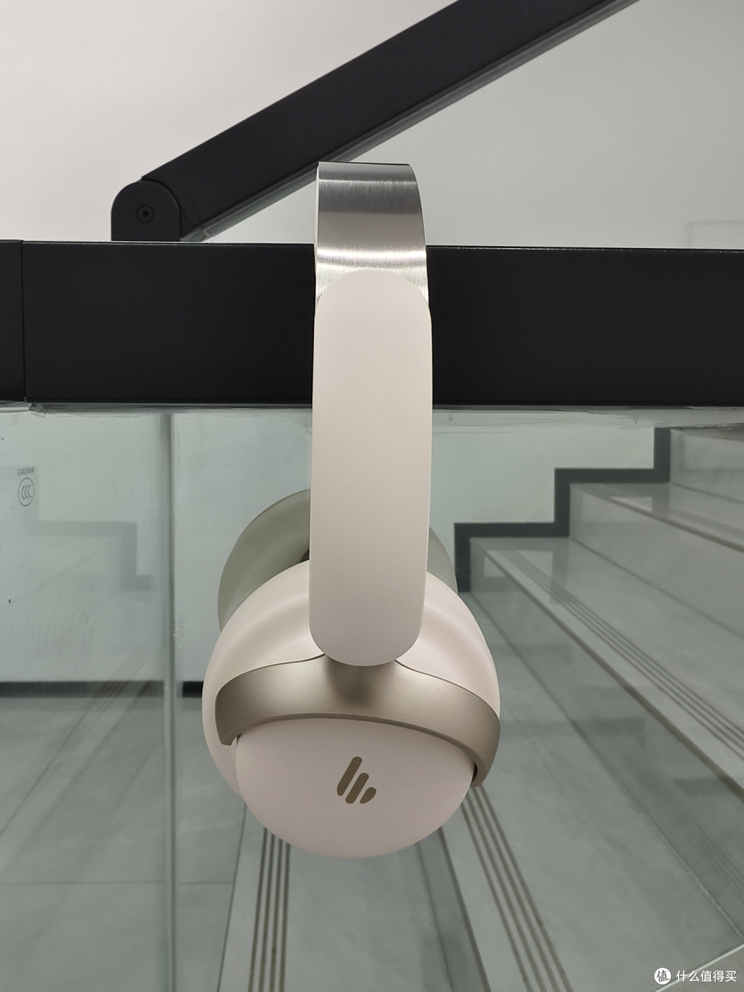 AI加持的头戴耳机漫步者Fit900NB Turbo太全能了