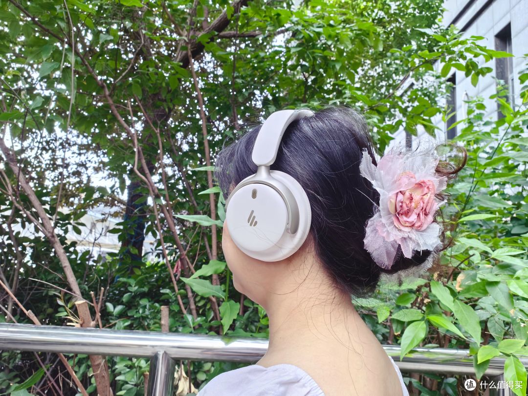 降噪深续航长带AI,头戴耳机一步到位就选漫步者Fit900NB Turbo