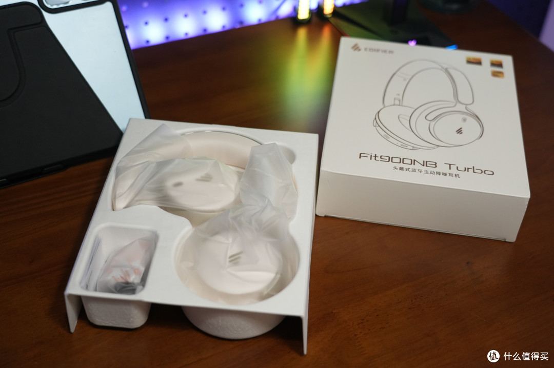 全能进化!漫步者Fit900NB Turbo深度体验,通勤办公听歌一台搞定