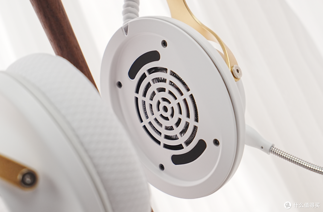 把HiFi厂的家底搬进游戏耳机:水月雨游戏大师GM01 PRO深度体验