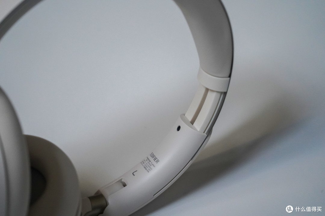 -50dB降噪、LDAC、AI大模型,漫步者Fit900NB Turbo有何不同?