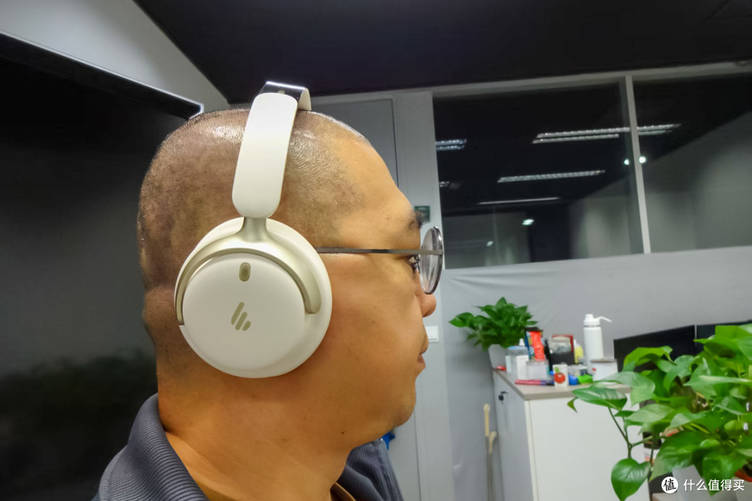 -50dB降噪、LDAC、AI大模型,漫步者Fit900NB Turbo有何不同?