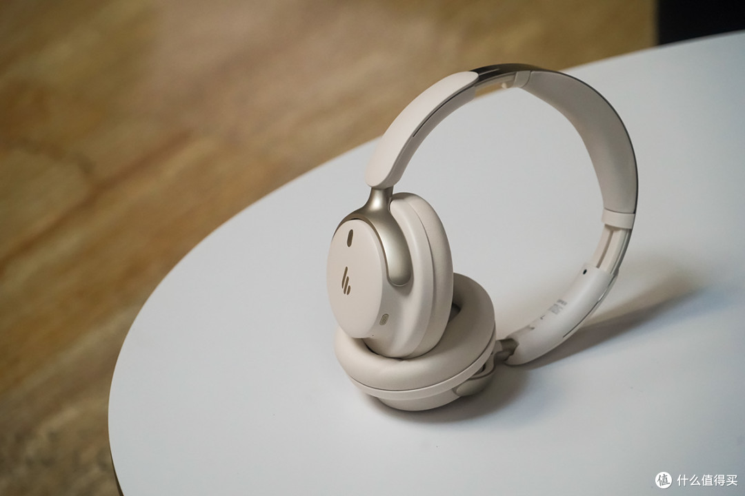 -50dB降噪、LDAC、AI大模型,漫步者Fit900NB Turbo有何不同?