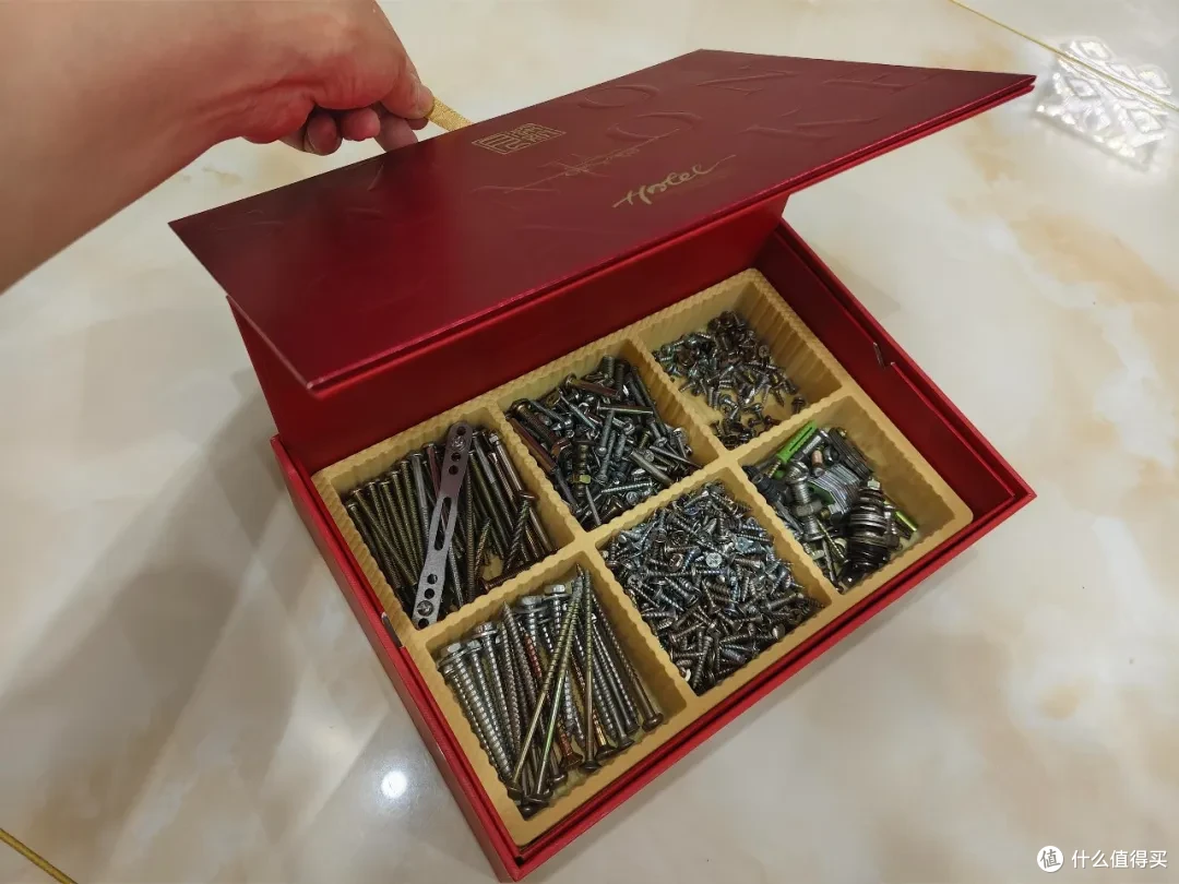 看了网友的「月饼盒子」用法后,我决定,今年的月饼盒不扔了!