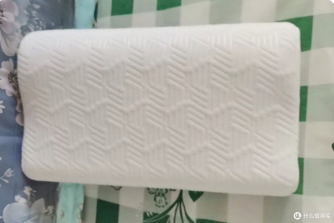 助眠枕真的有用吗?实测5款热门产品,结果出乎意料