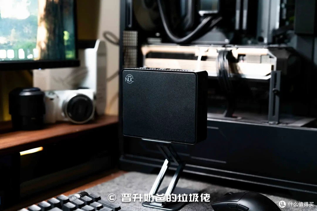 0.7升迷你电脑,核显追平3050Ti,商用值、家用劝退|NUC16 Pro