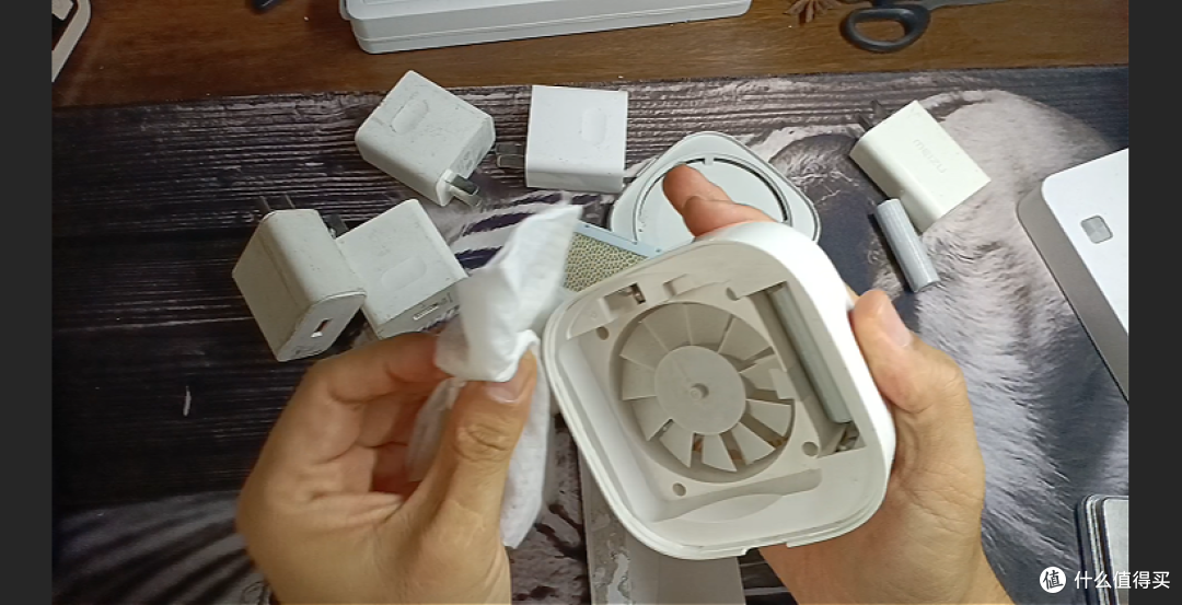 【探长捡垃圾】第一弹:几块钱淘100w充电头+米家驱蚊器开箱清洁